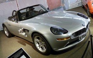 BMW Z8 - 007 Il mondo non basta            